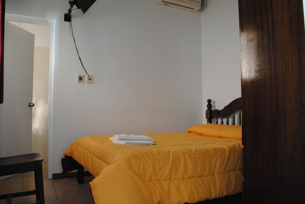 Hotel Romi Colonia del Sacramento Bilik gambar
